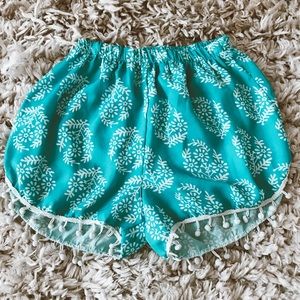 Blue pompom flowy shorts